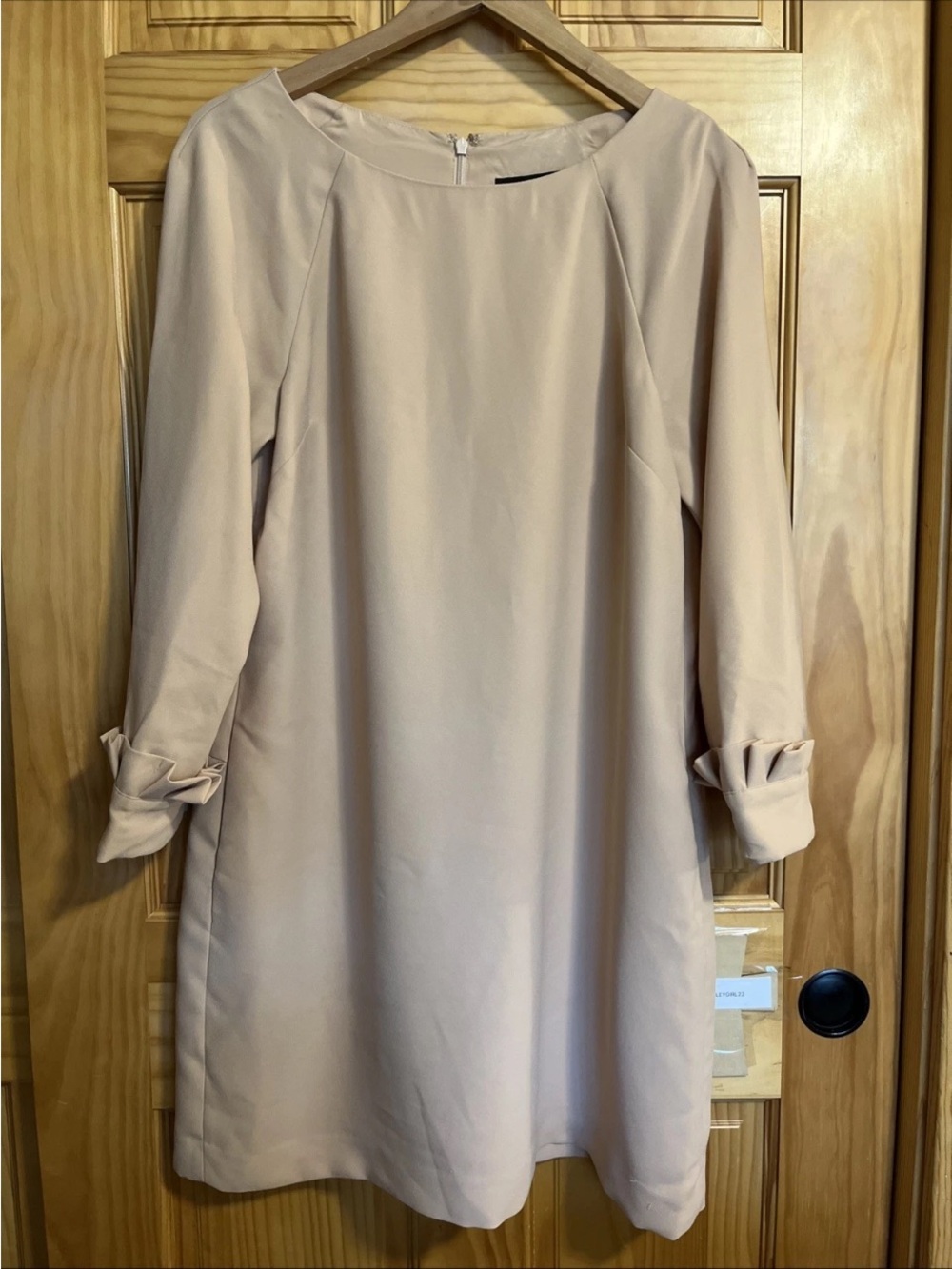 Banana Republic Light Beige Long Sleeve Shift Dress 12P Side Pockets